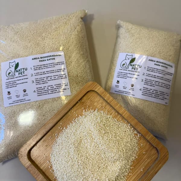 Areia Biodegradável Higiênica para Gatos 4kg Sanitária Grãos grandes sem cheiro alta absorção fácil de limpar natural