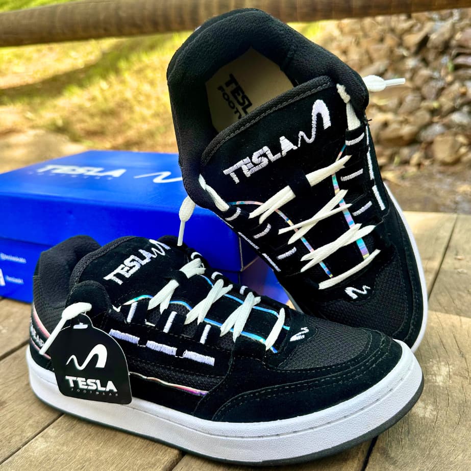 Tênis Tesla Coil Masculino Black White Refletivo Camurça Couro Bordado Confortável Esportivo