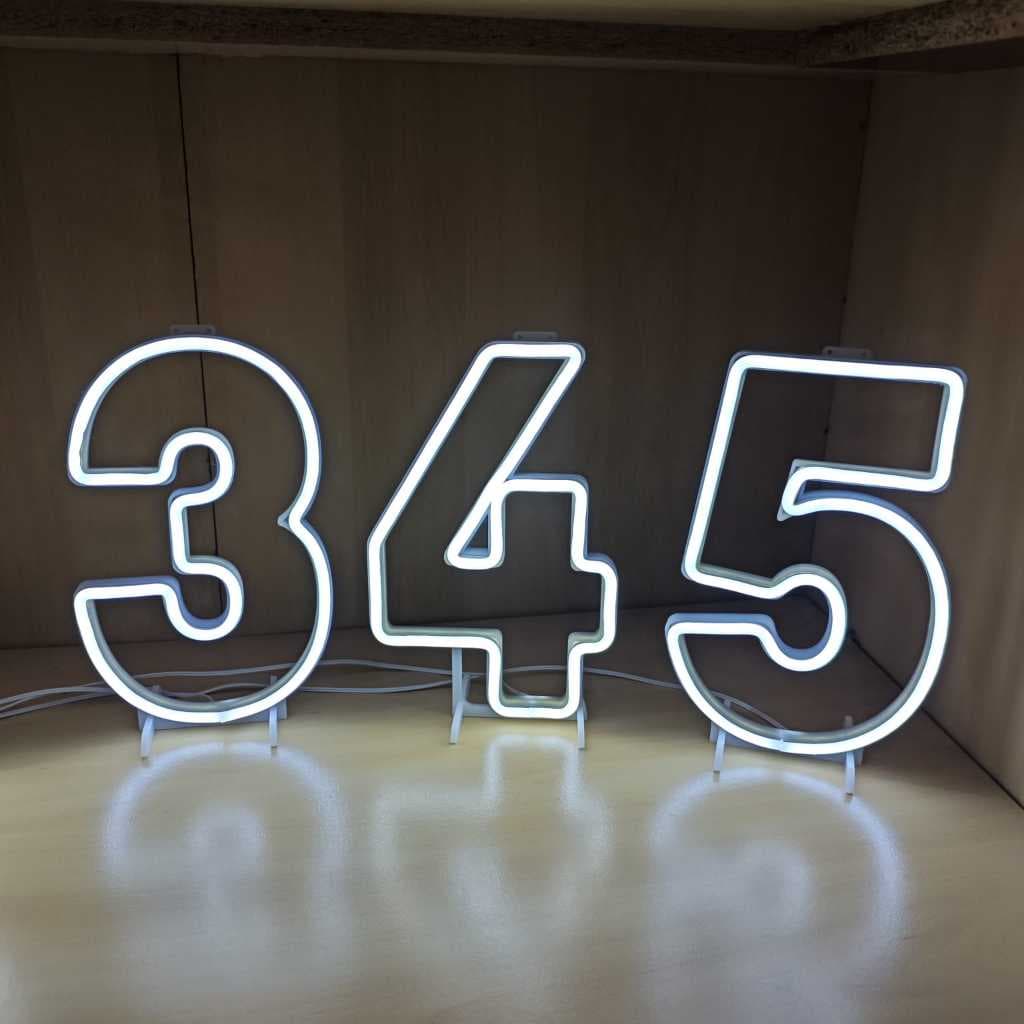 Numeros led neon 20 cm altura armação em 3d luminaria decoração Festa 110 e 220v ( valor unidade )