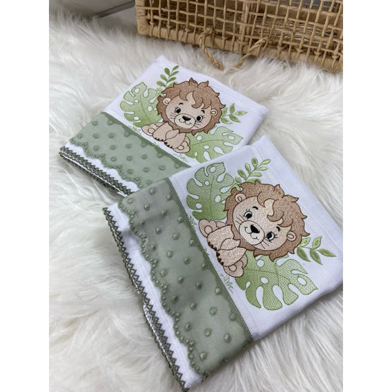 Kit Fralda de Ombro e Boca Bordadas 100% Algodão | Bebê Recém-Nascido | Safari Verde | Conforto e Alta Absorção