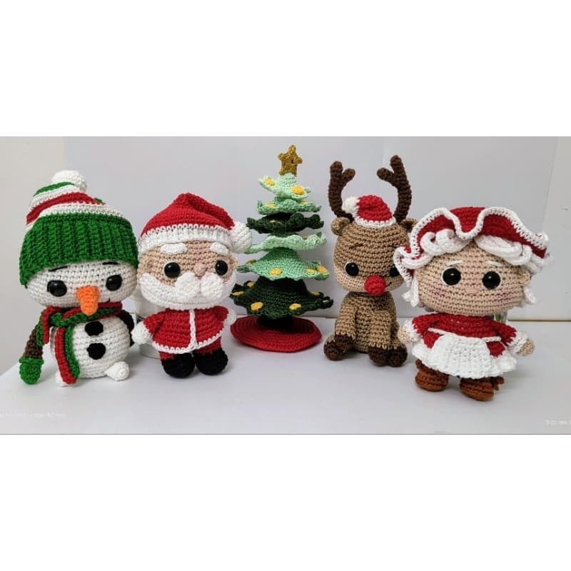 Kit Amigurumi Natalino em Crochê | Papai Noel, Mamãe Noel, Rena, Boneco de Neve e Árvore | Artesanal