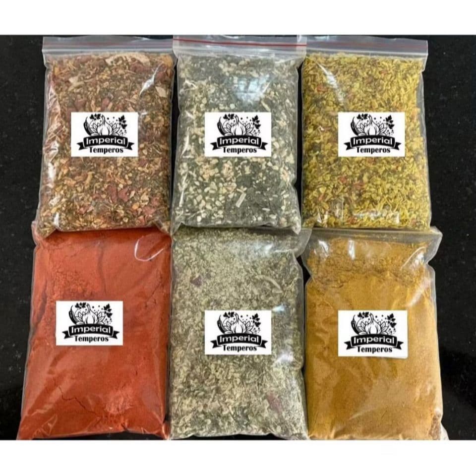 Temperos E Especiarias Com Kit 15 temperos (50 gramas cada) Em Embalagens Zip Lock (obs oregano 30g)