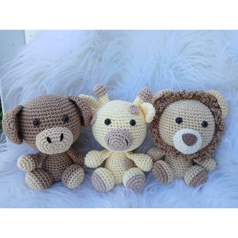 kit safari baby de crochê amigurumi ( girafa, leão, elefante) 20cm a 22cm