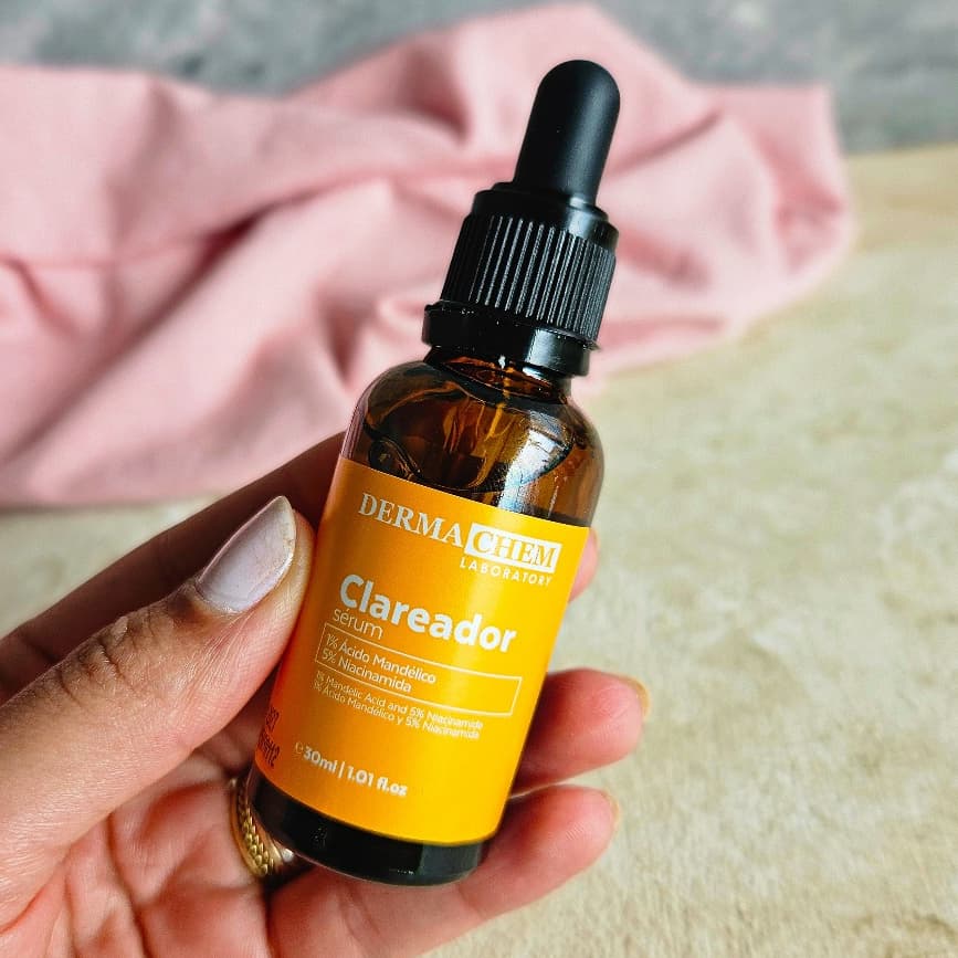 Sérum Clareador Vitamina C Dermachem - Clareador Facial • Hidrata e Reduz Manchas - 30 ml