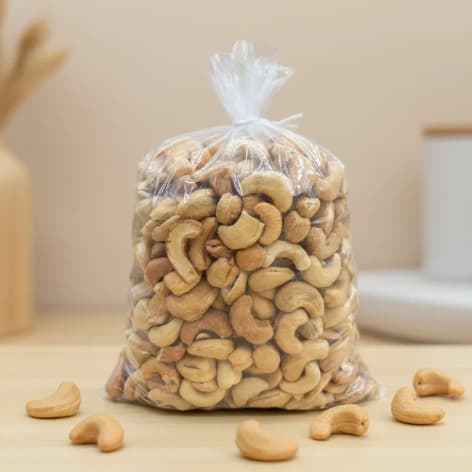 Castanha de Caju Salgada Inteira 500g. Safra nova. Castanhas torradas crocantes, frescas e saudáveis