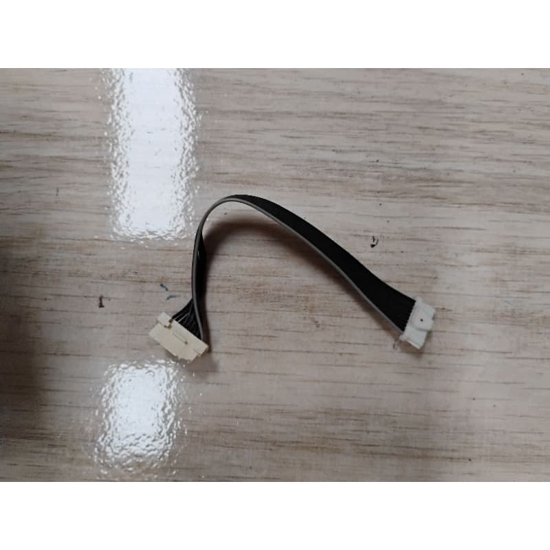 cabo monitor gamer curvo Samsung C24FG73FQ