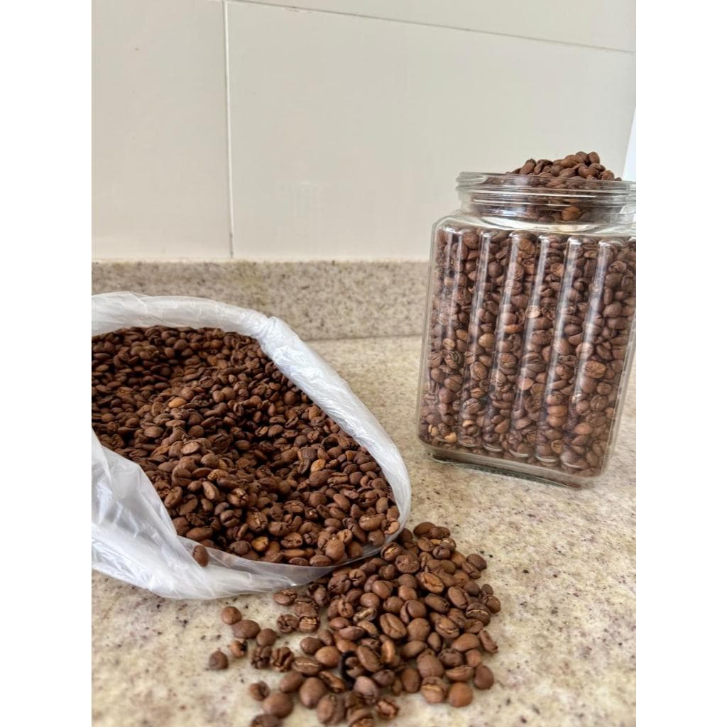 Café Em Grãos 100% Arábica Torra Média Escura cor de chocolate