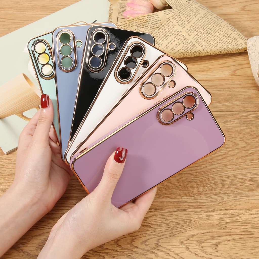 Kelly Capas Capinha Samsung Galaxy A17 A07 S25 S24 FE ULTRA PLUS EDGE Luxuosa Estilo Borda Dourada