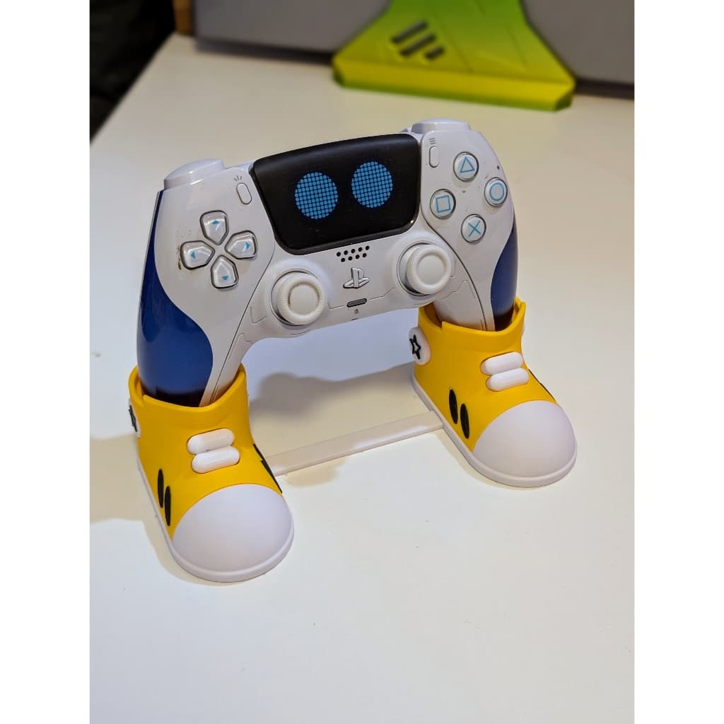 Suporte para Controle de Videogame Estilo Tênis | PS4 / PS5 / Xbox