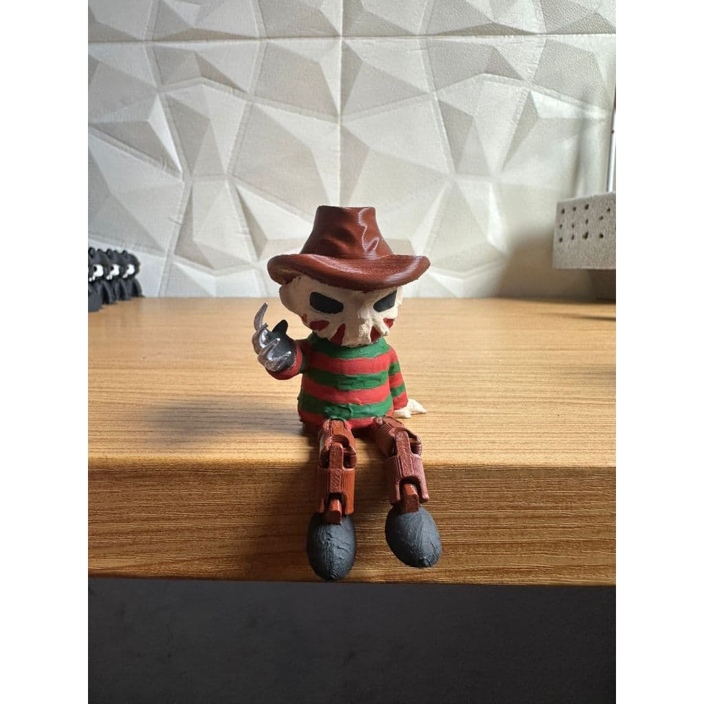 Boneco Freddy Krueger Articulado – Estilo Colecionável Decorativo
