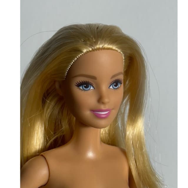 Boneca Loira Articulada 2015 Mattel - Apenas Boneca