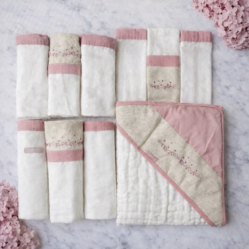 Kit Enxoval Bebê 10 Peças Bordado no Linho – Rosa, Bege, Azul E Verde – Toalha Soft, Fraldas