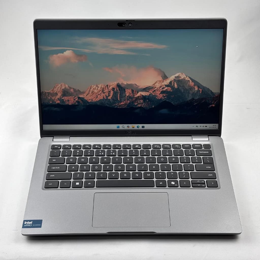 Notebook Dell Latitude 5450 Intel Core Ultra 5 135U 8GB DDR5 SSD 256GB NVMe Windows 11 Pro 14” FHD