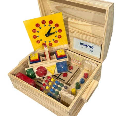 Baú Pedagógico com 10 Jogos Educativos Brinquedos de Madeira Kit Brinquedos Educativos