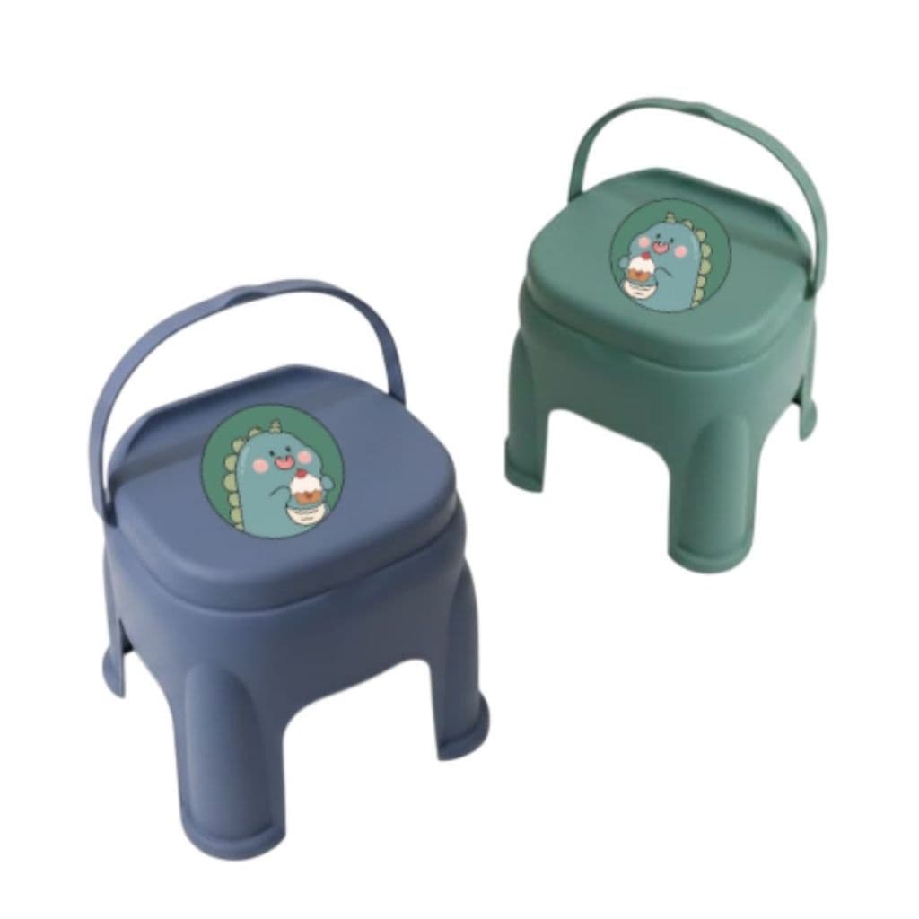 Banquinho de Plástico Infantil Com Alça Color 22cm