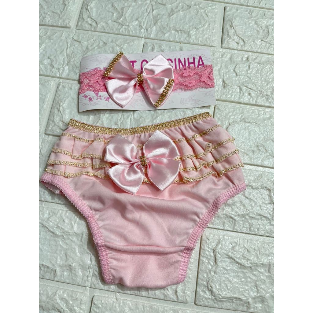 Conjunto Calcinha Tapa Fralda com Babado e Laço e Faixa de Cabelo Kit Calcinha Luxo Bebe com Faixinha de Cabelo Laço