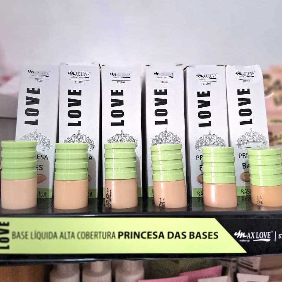 Base Líquida Max Love Princesa das Bases Alta Cobertura Matte Cor 200 á 205