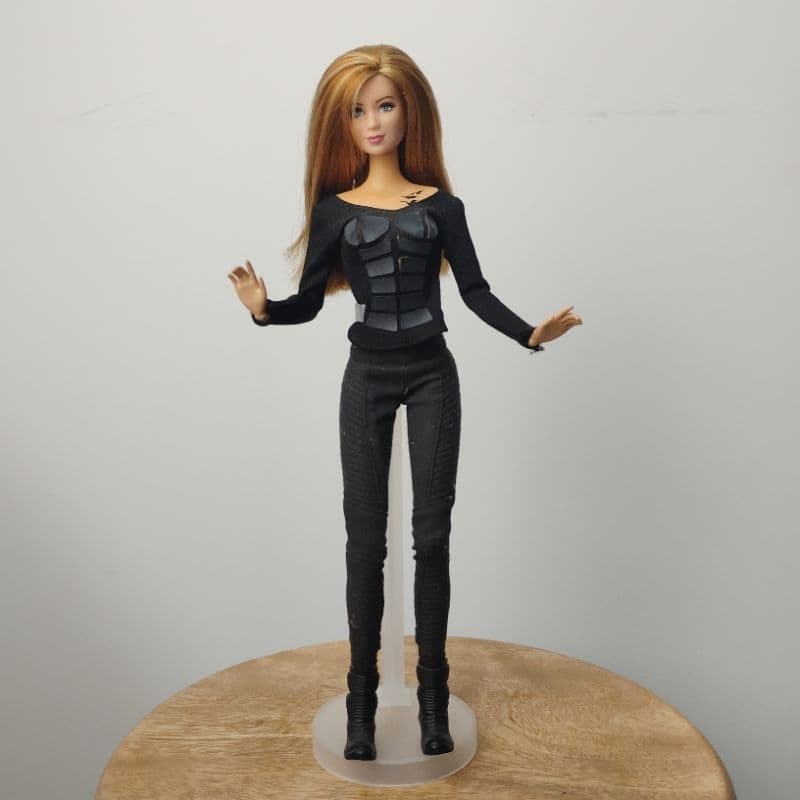 Boneca Collector Tris Divergent 2014 Articulada Filme Original