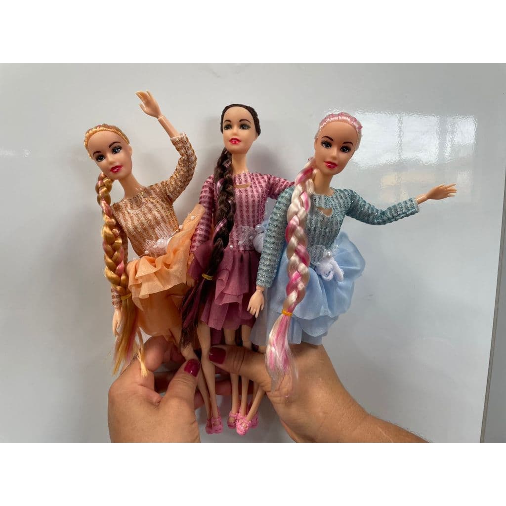 Boneca princesa maravilhosas kit 3 bonecas articuladas com pets cuida de mim