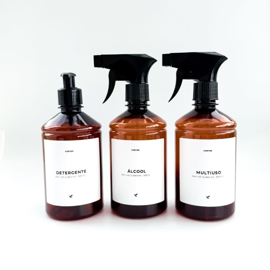 KIT 3 Frascos Âmbar Lavanderia Para Organização da Casa Multiuso  Alcool e Detergente 500ml