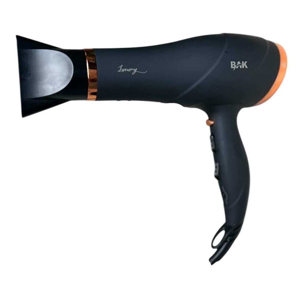 Secador Profissional BAK 2000W Bivolt Potente com Difusor e Ar Frio