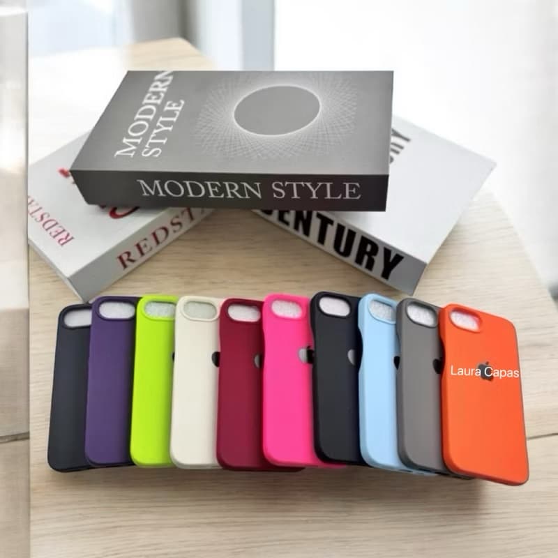 Capa Para IPhone 16E Com Logo Case Protetora de Silicone Aveludada