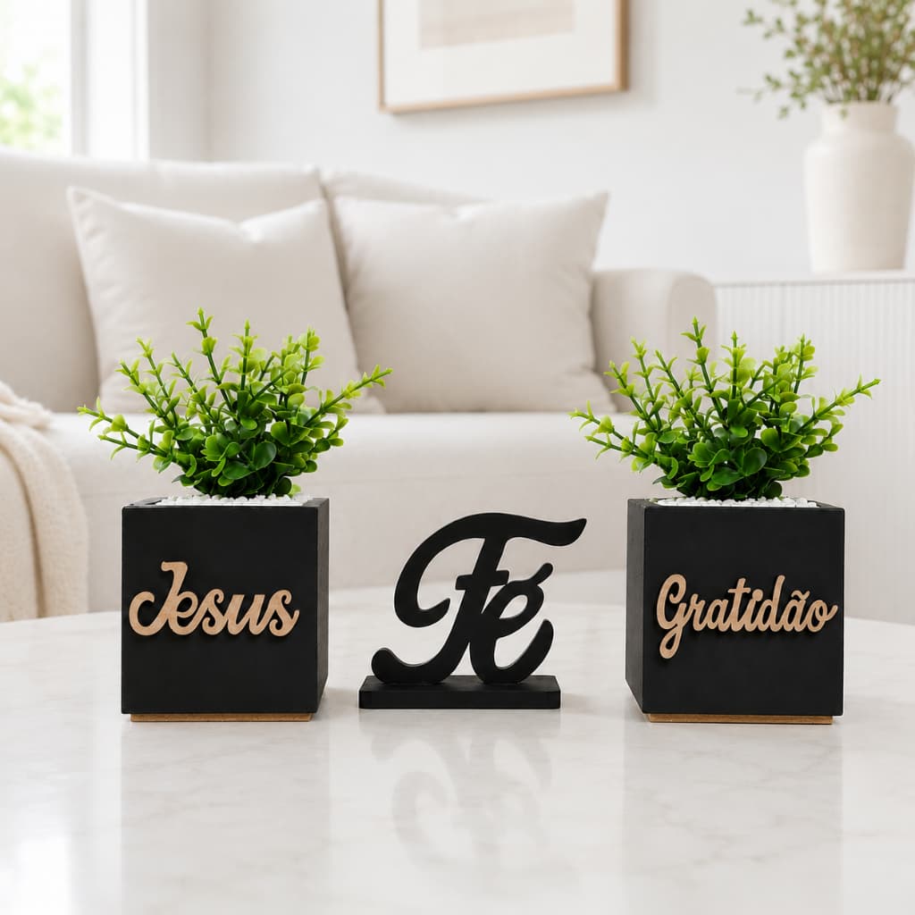 kit 02 vasinhos decorativos com plantinhas artificiais e Letreiro Fè.