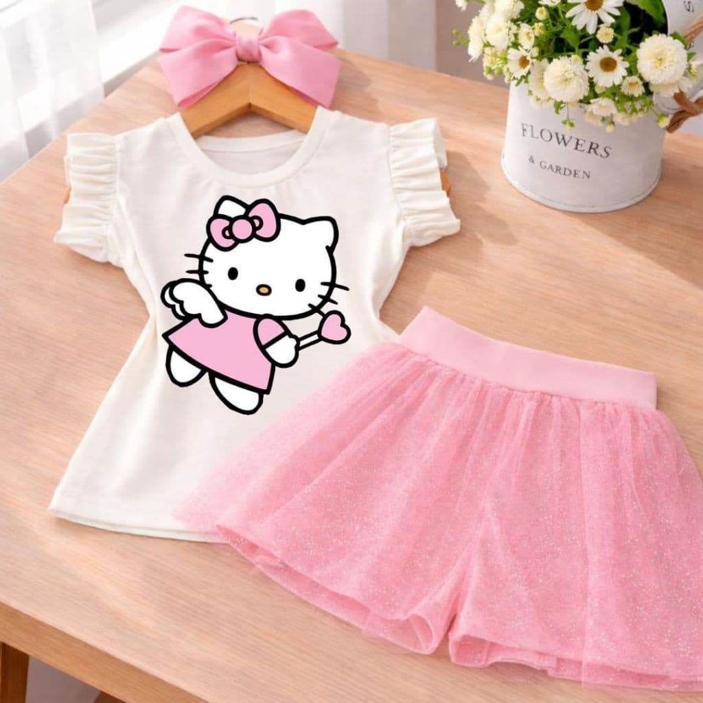Conjunto Infantil Menina Fashion Trend Blusa Off White com Babado Estampa HELLO KIT Fadinha Short Saia Glitter Rosa Bebe