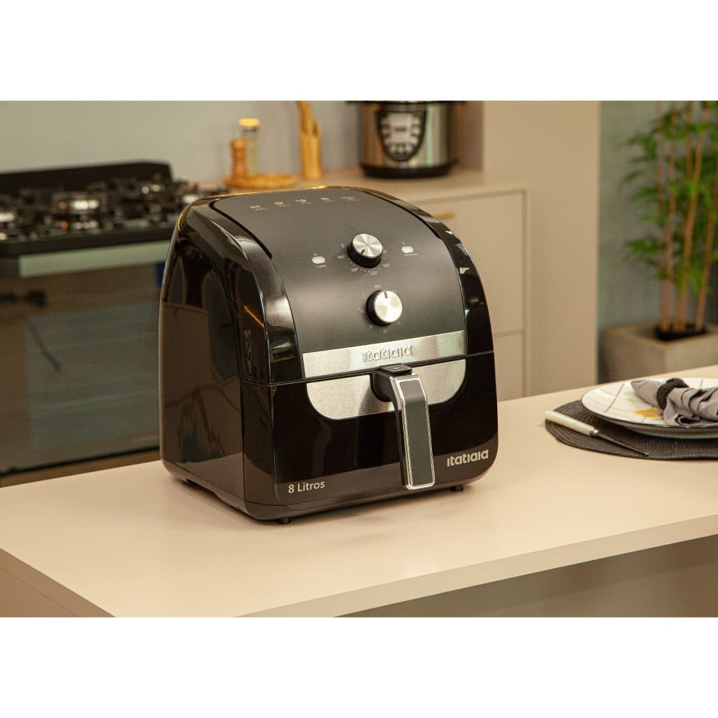 Fritadeira Air Fryer Elétrica Itatiaia Original 8L 1900W Sem Óleo Cor Preta 127V