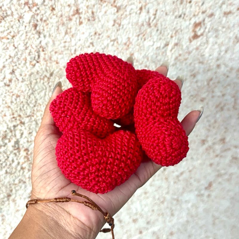 Kit 10 Coração em  Amigurumi Crochê