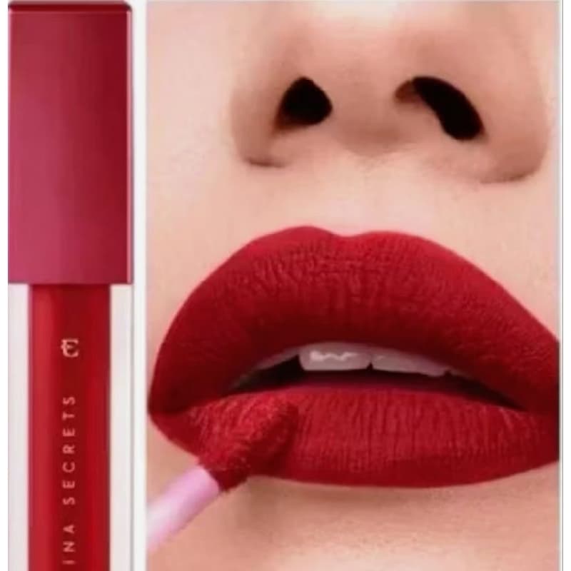 Batom Líquido Matte Vermelho Hibisco Niina - Alta Pigmentação, Efeito Matte Aveludado, Longa Duração