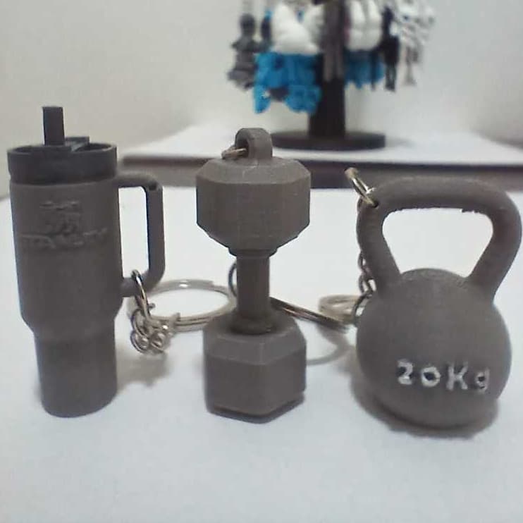 Chaveiro Academia Fitness Crossfit - Halter, Kettlebell e Copo Térmico - Presente Criativo Treino
