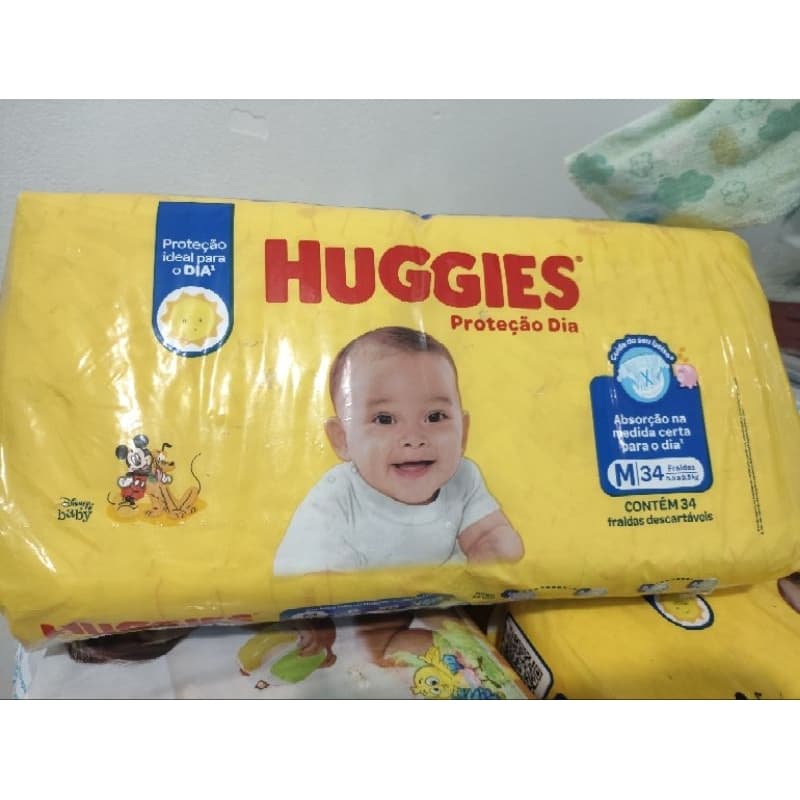 Fralda Huggies Proteção Dia - M com 34