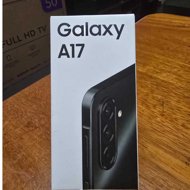 Celular Samsung Galaxy A17, 128GB, 4GB, 50MP Tela 6.7", IP54 - Preto