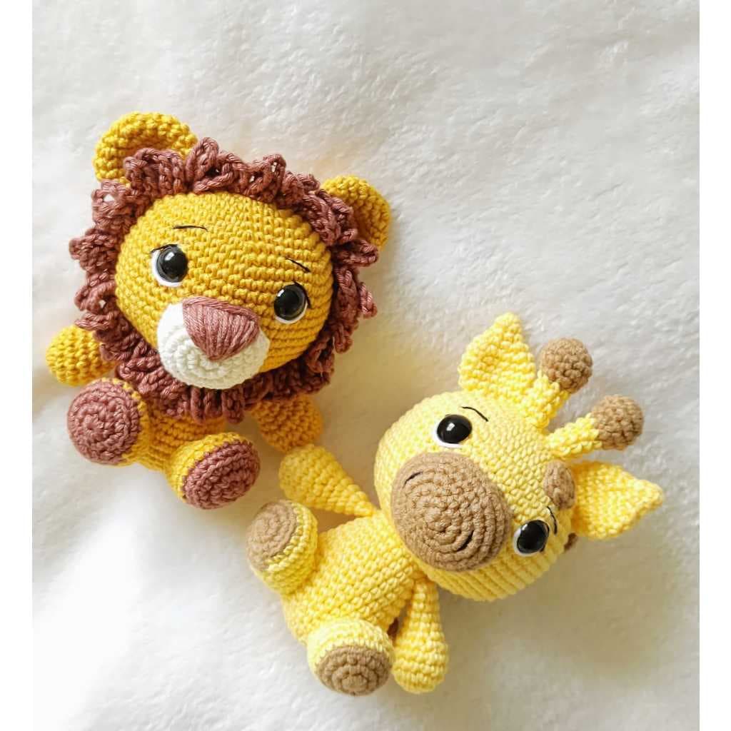 Kit Leão e Girafa Amigurumi em Crochê / Feito a Mão .