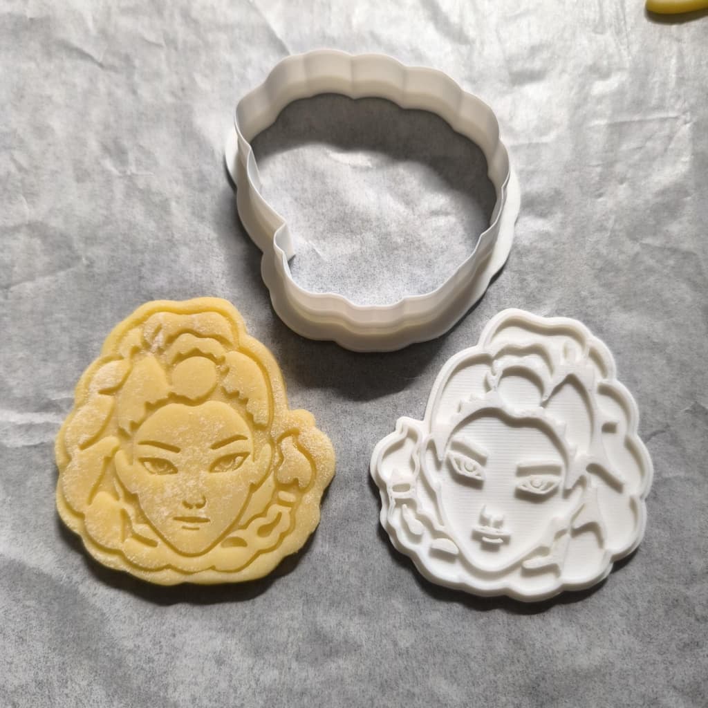 Cortadores de Biscoito/Massinha de Modelar - Guerreiras do Kop/Huntrix – Impressos em 3D