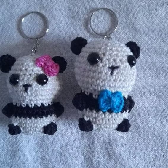 Kit Chaveiro Panda Casal em Crochê Amigurumi Artesanal/ Chaveiro de panda de crochê para casal