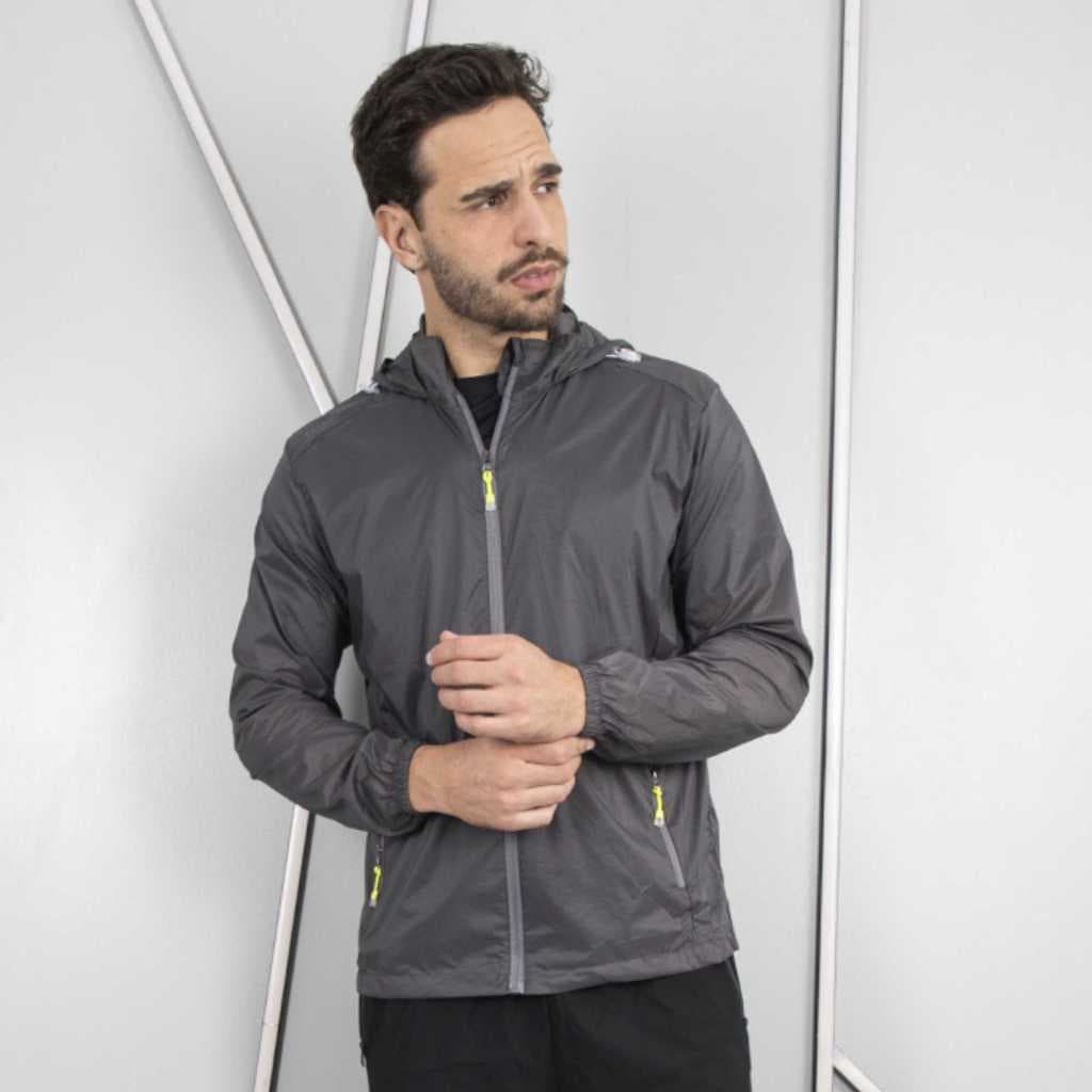 Jaqueta Masculino Corta Vento Ultra Leve Capuz e Bolso Interno Repele Líquido Esportivo Punho Elástico