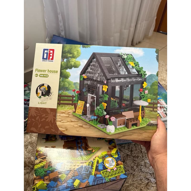 Casinha de vidro Floricultura Blocos de montar brinquedo com LUZ/LED- Estilo Lego 588 pçs