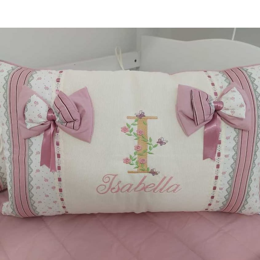 kit enxoval para berço 420 personalizado o nome do seu bebê- com laços ja incluso  saia de berço