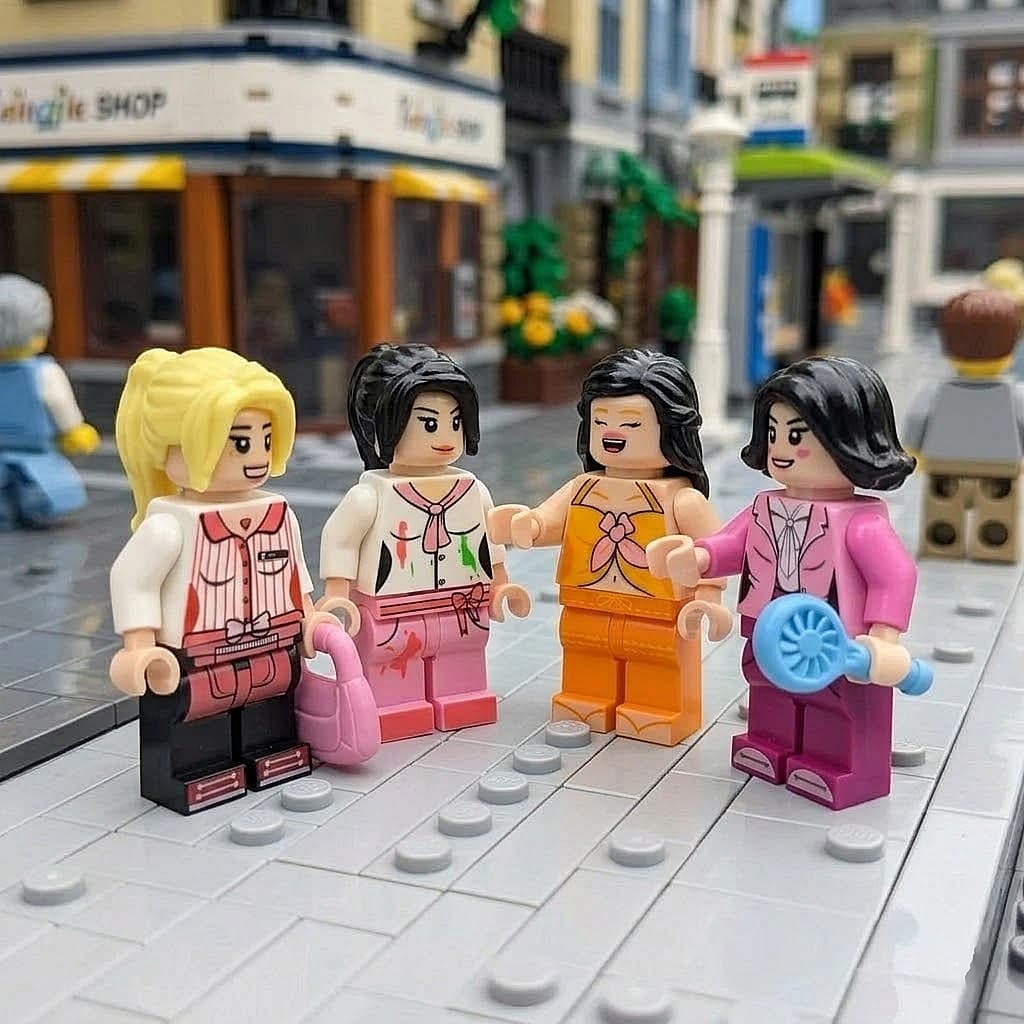 Conjunto de Mini Figuras Bonecas Compatíveis LEGO com Acessórios (Secador e Bolsa) Blocos de montar para meninas