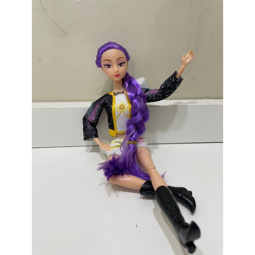 Boneca Kpop Articulada/ Com Acessórios E Som Rumi cabelo roxo Promoção presente kpop