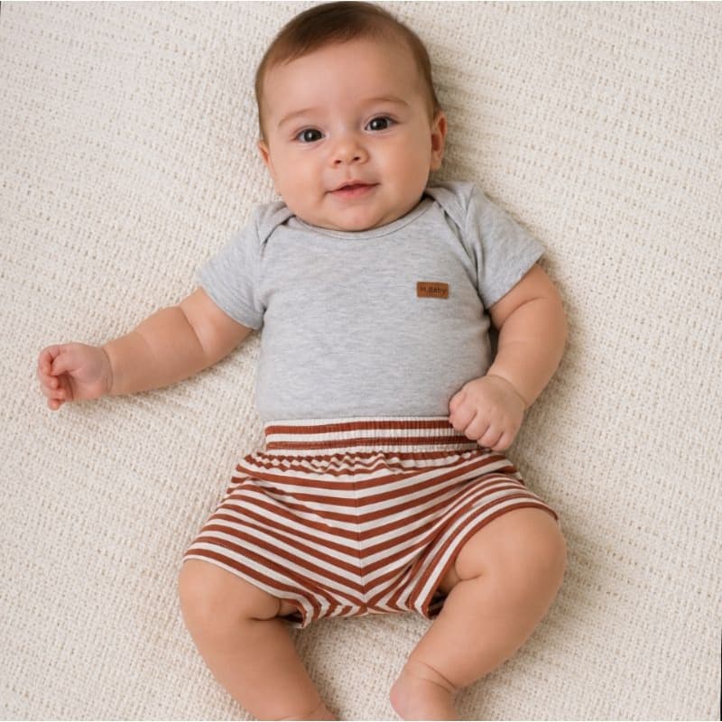 Conjunto Body e Shorts tapa fralda bebê menino.
