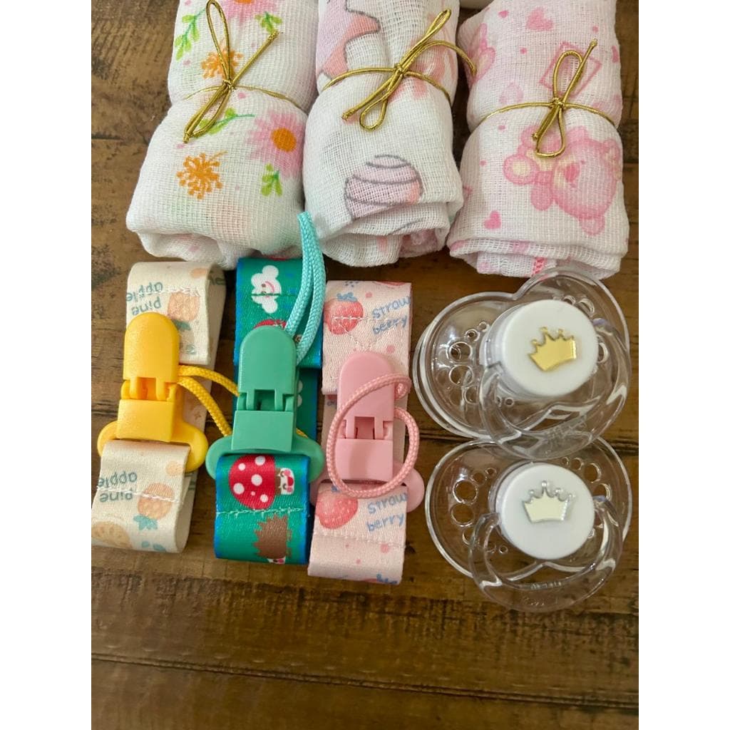 kit de brinquedo com  mamadeira +chupeta com imã + fraldinha de boca +prendedor de chupeta, para bebê reborn