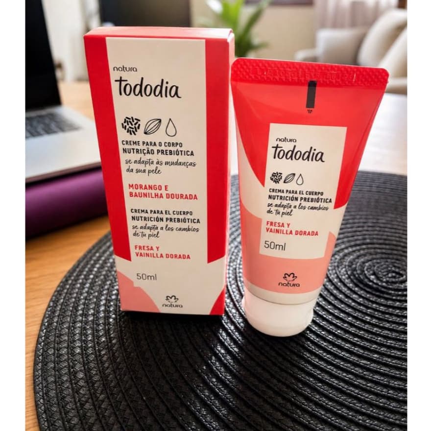 Hidratante Corporal Tododia Morango e Baunilha Dourada 50ml