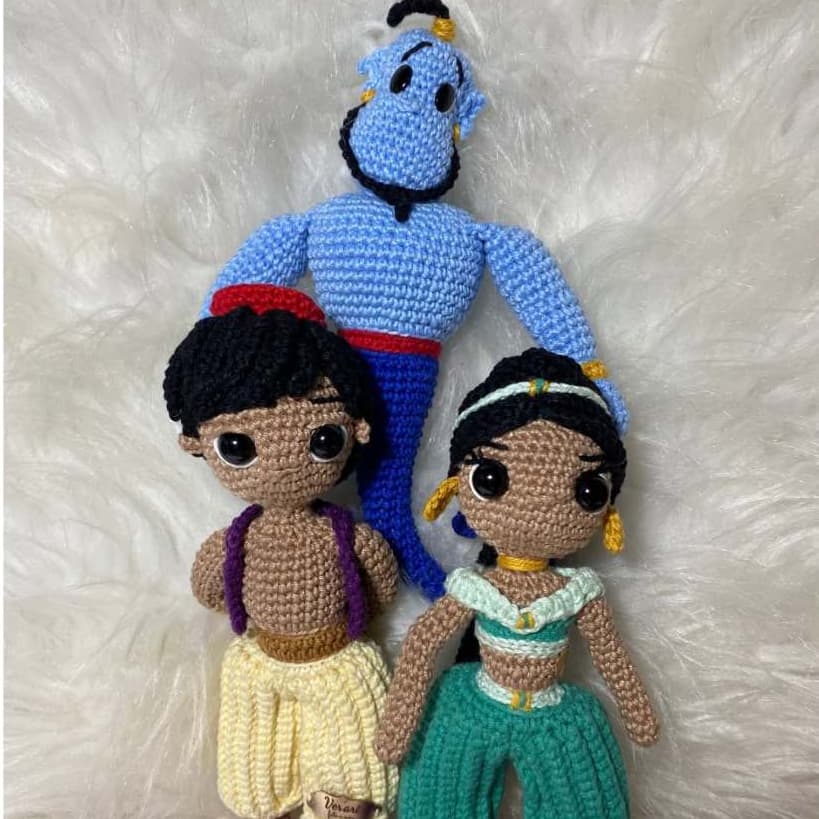 Kit Grupo Aladdin Jasmine Genio e Tapete Amigurumi Feito a Mao Croche