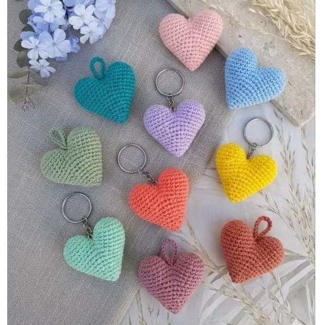 Kit 5/10 Corações em Crochê 💛 Amigurumi Chaveiro/Decoração