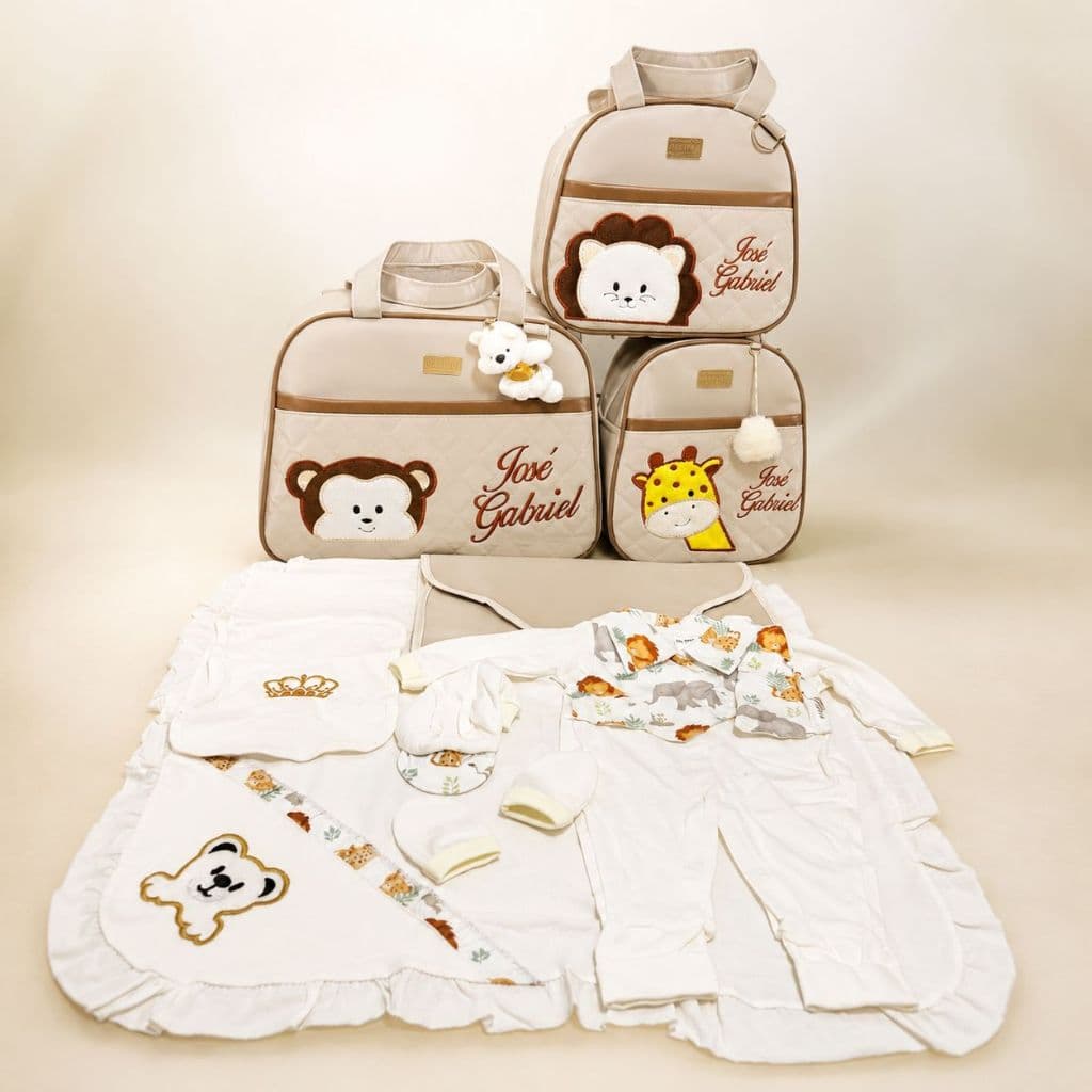 KIT BOLSAS DE BEBÊ SAIDA MATERNIDADE SAFARI BORBOLETA ENXOVAL COMPLETO COM NOME PERSONALIZADO BEGE ROSÉ VERDE BEBÊ LUXO.