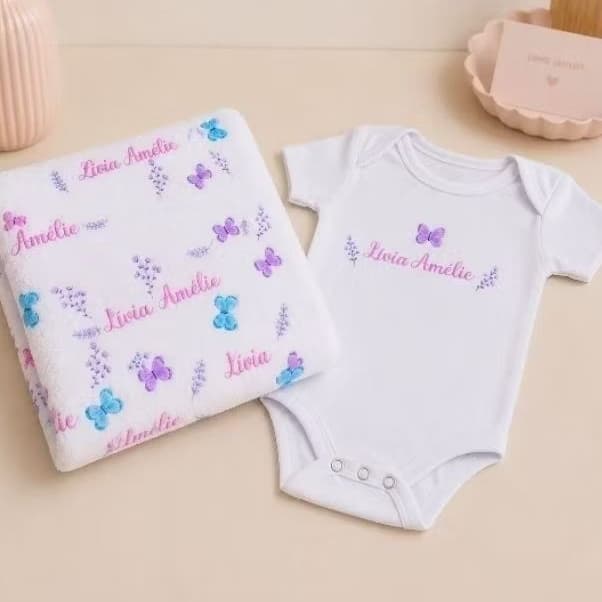 kit Manta+body de bebê personalizados com nome/vários temas/enxoval de bebê/envio rápido