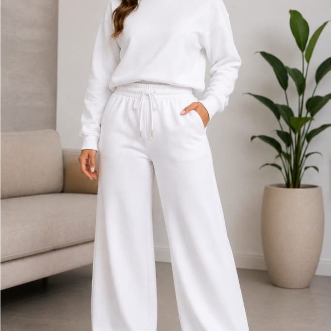 CONJUNTO CONFORTAVEL DE MOLETOM, CALÇA PANTALONA E MOLETOM CARECA